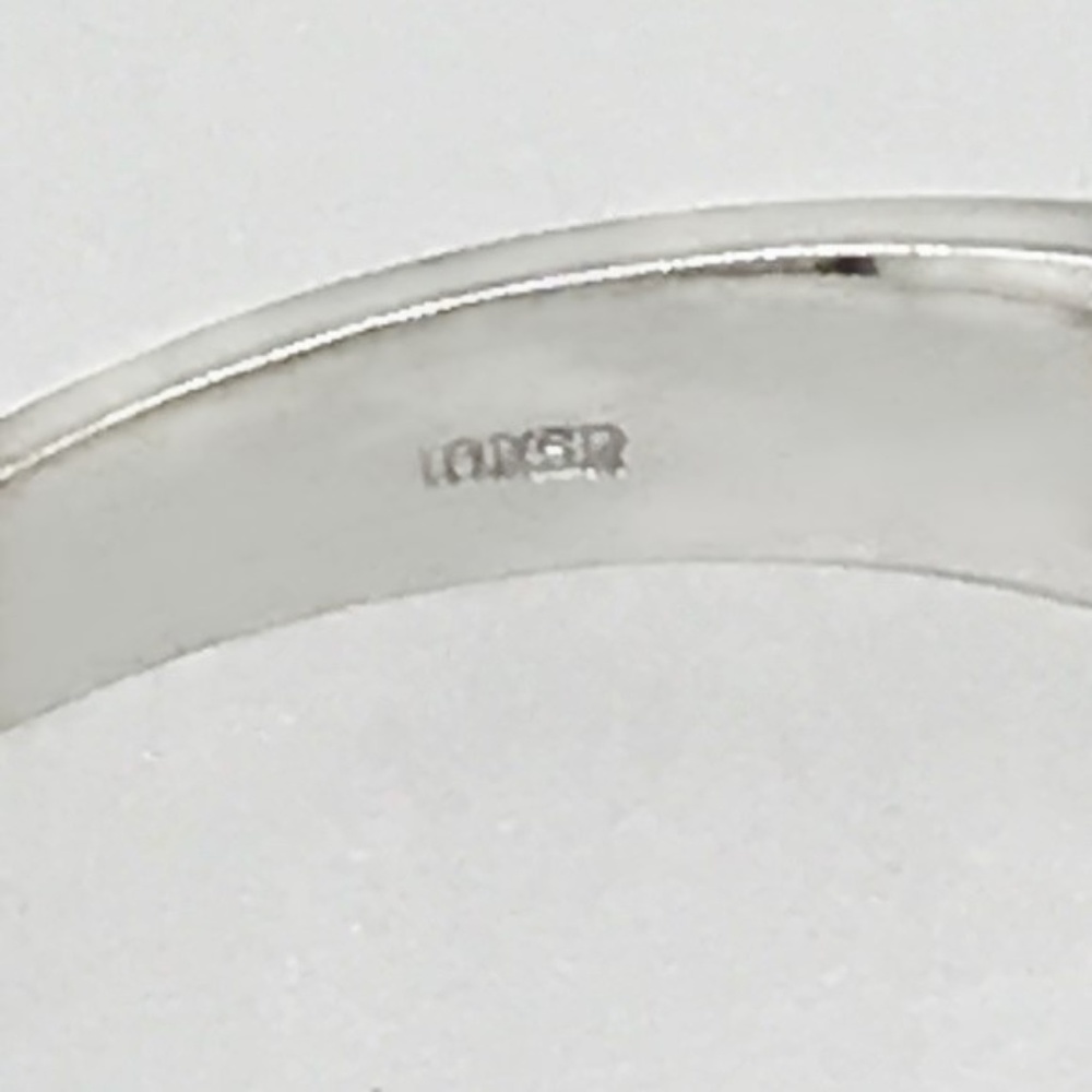 Men's.30 ctw diamond & solid 10 kt heavy WG ring - Picture 4 of 8